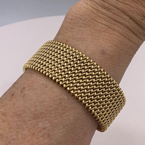 Ring, NWOT, stainless gold coloured, adjustable size, organic, minimalist - Picture 10 of 17